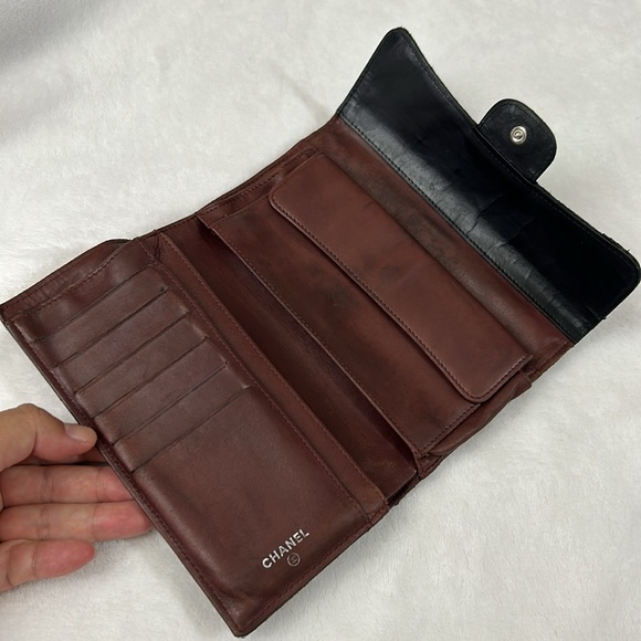 🖤Vtg CHANEL Lambskin Classic quilted flap wallet - Picture 8 of 17